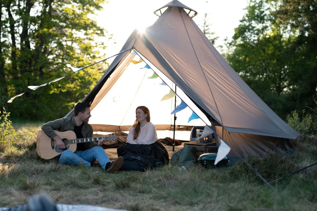Easy Camp Moonlight Bell Glamping Tent