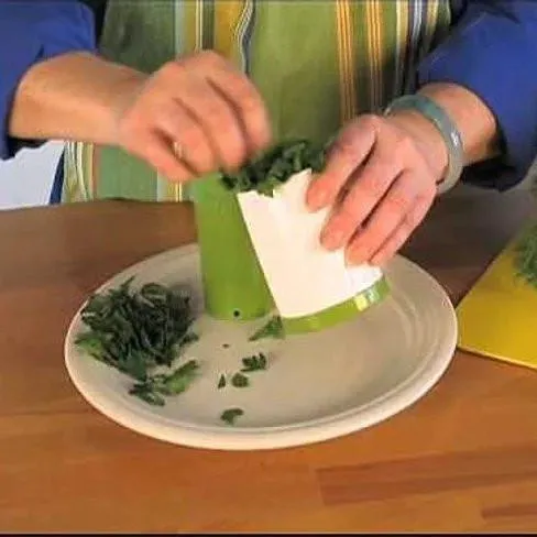 Fresh Garden Herb and Spice Mill