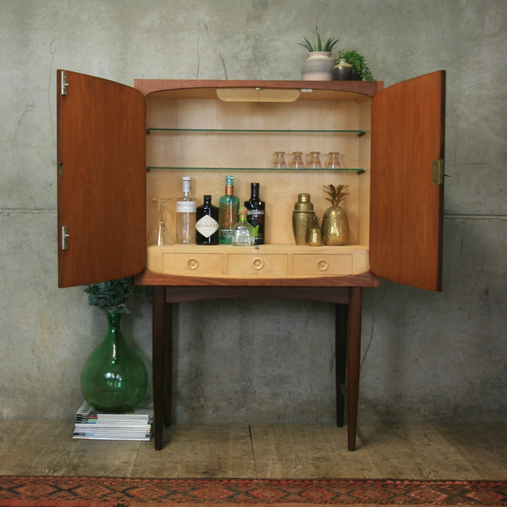 Mid Century Cocktail Drinks Cabinet - 0512k